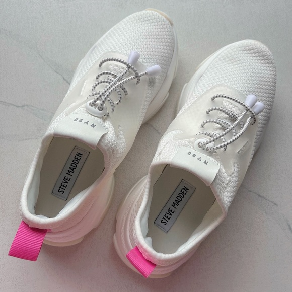 Steve Madden Myles White Sneaker Sz 8.5M=39